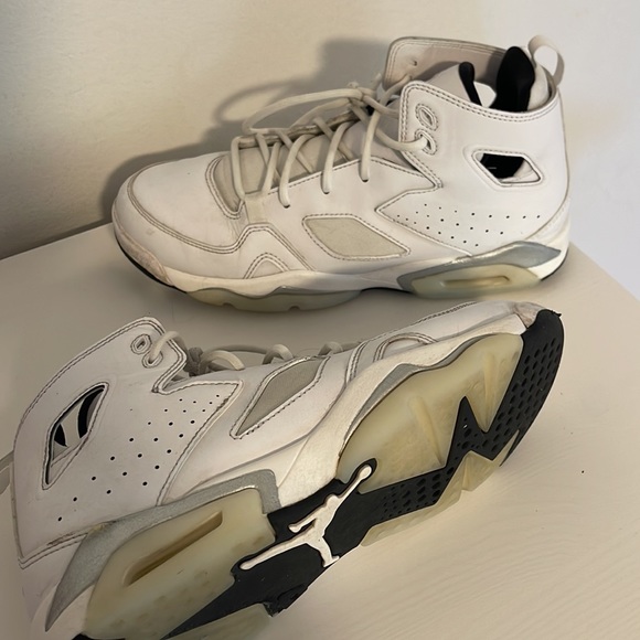 Jordans shoes female - Picture 5 of 5